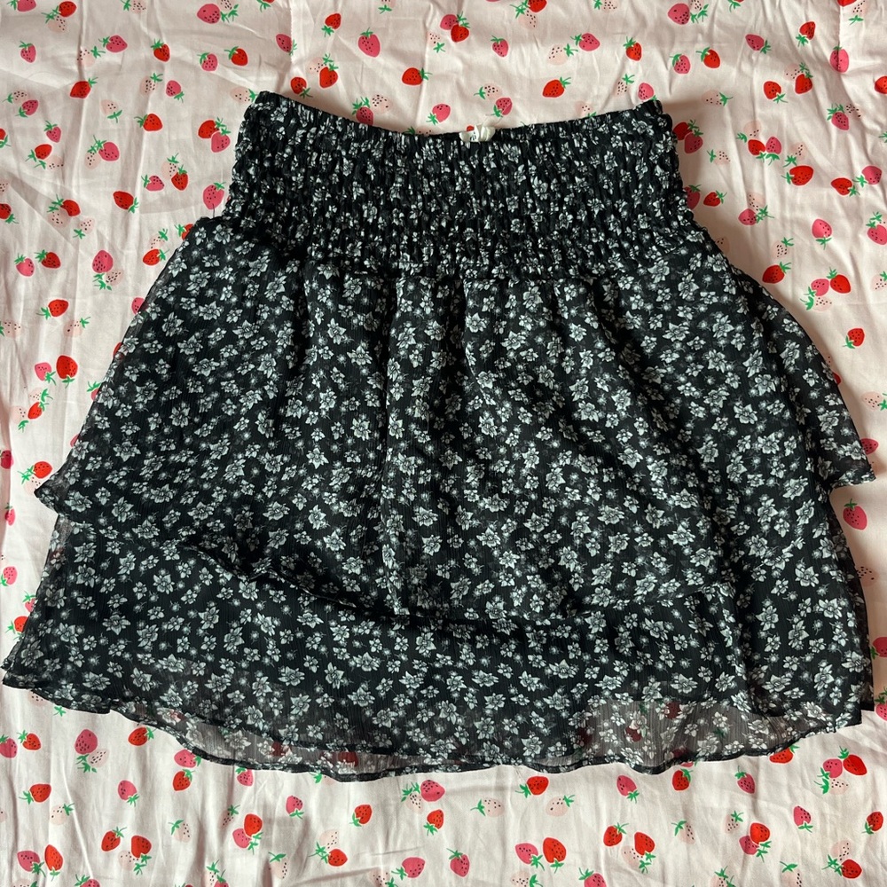 Garage XS Black Floral Ruffle Tiered babydoll Skirt